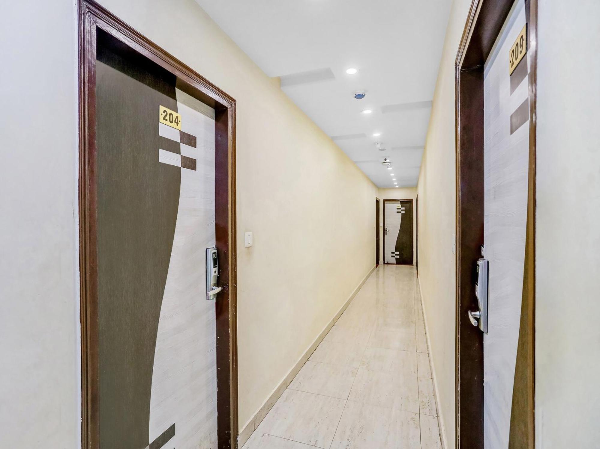Collection O The Leaf Paradise Lucknow Exterior foto